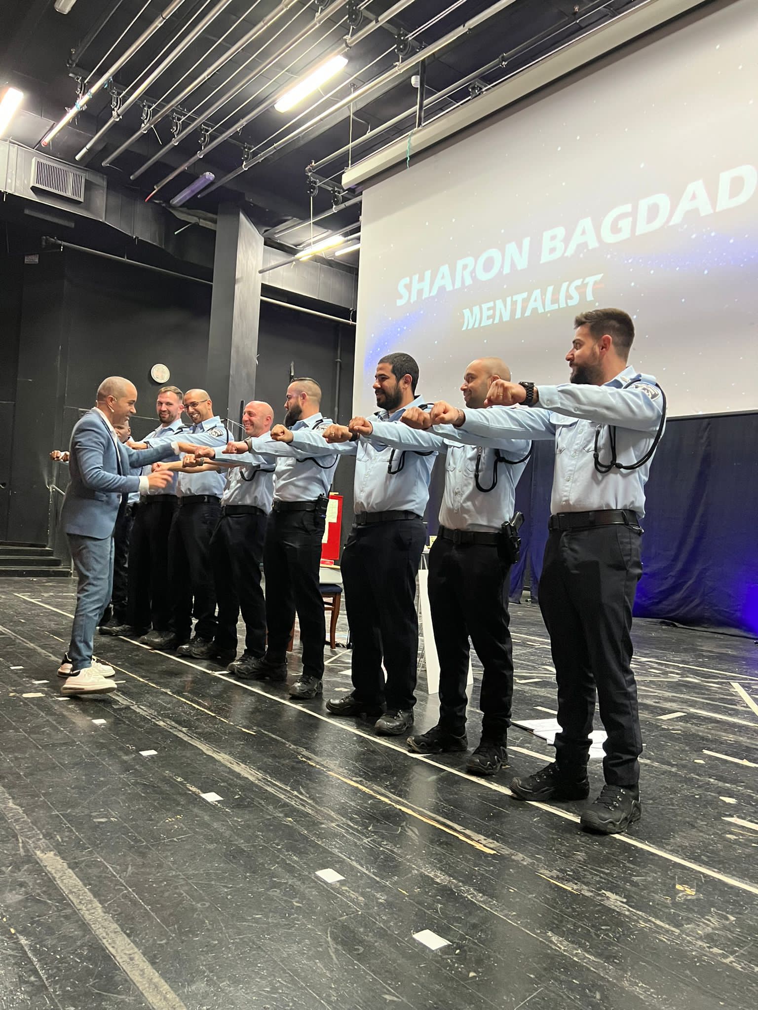 אמן חושים להרמת כוסית: מדריך לבחירה נכונה