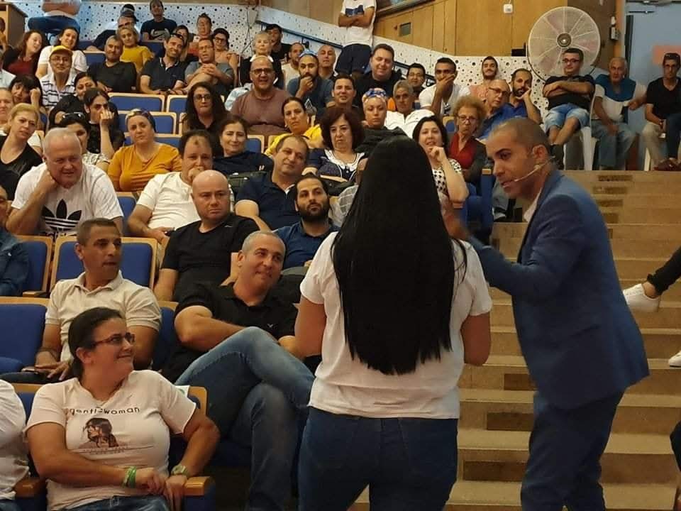 אמן חושים מומלץ, למה זה לא סתם שם ותמונה